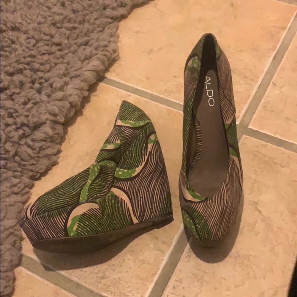 Aldo wedges